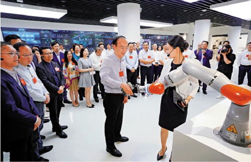 美的集团战略升级 进军智能机器人及自动化设备新蓝海